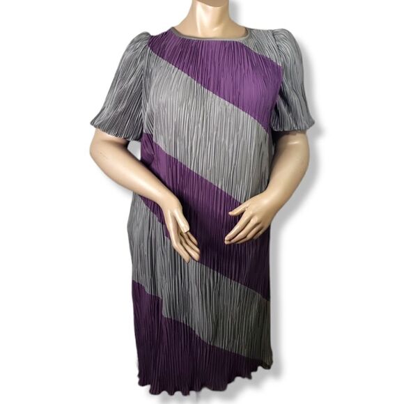 VINTAGE purple and silver gray Stripped balloon sleeves Crinkled Dress - Picture 1 of 9